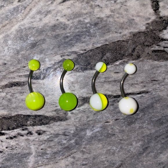 4 Belly Button Ring Set Yellow Green - Picture 1 of 3